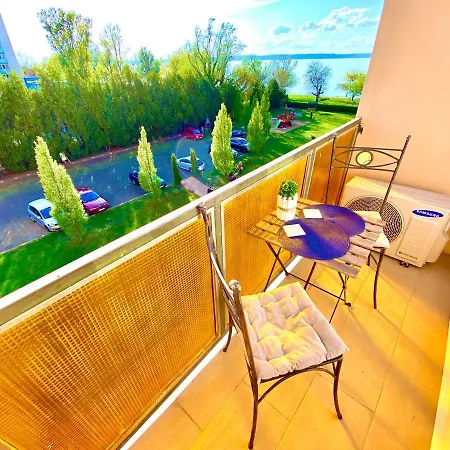 Aqua Blue Apartmanok - Siófok Extérieur photo