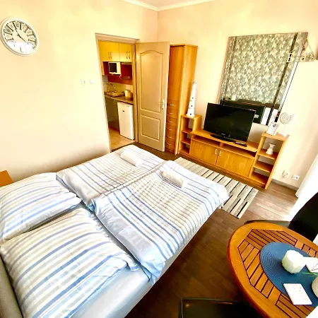 Aqua Blue Apartmanok - Siófok Extérieur photo